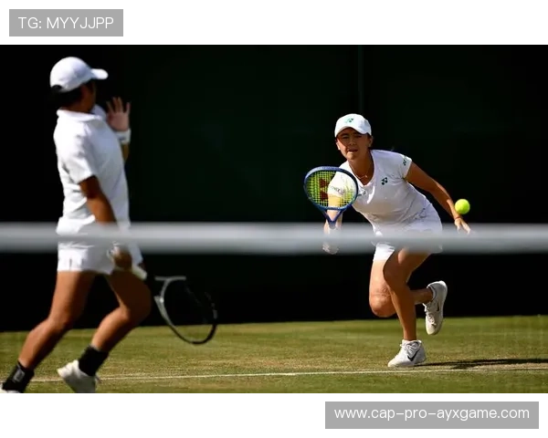 网球赛中底线耐心战术赢下漫长对抗 网球赛中底线耐心战术赢下漫长对抗
