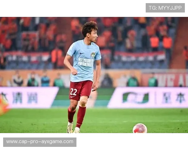 河南队中场拦截成功率极高,防线十分稳固 河南队中场拦截成功率极高,防线十分稳固